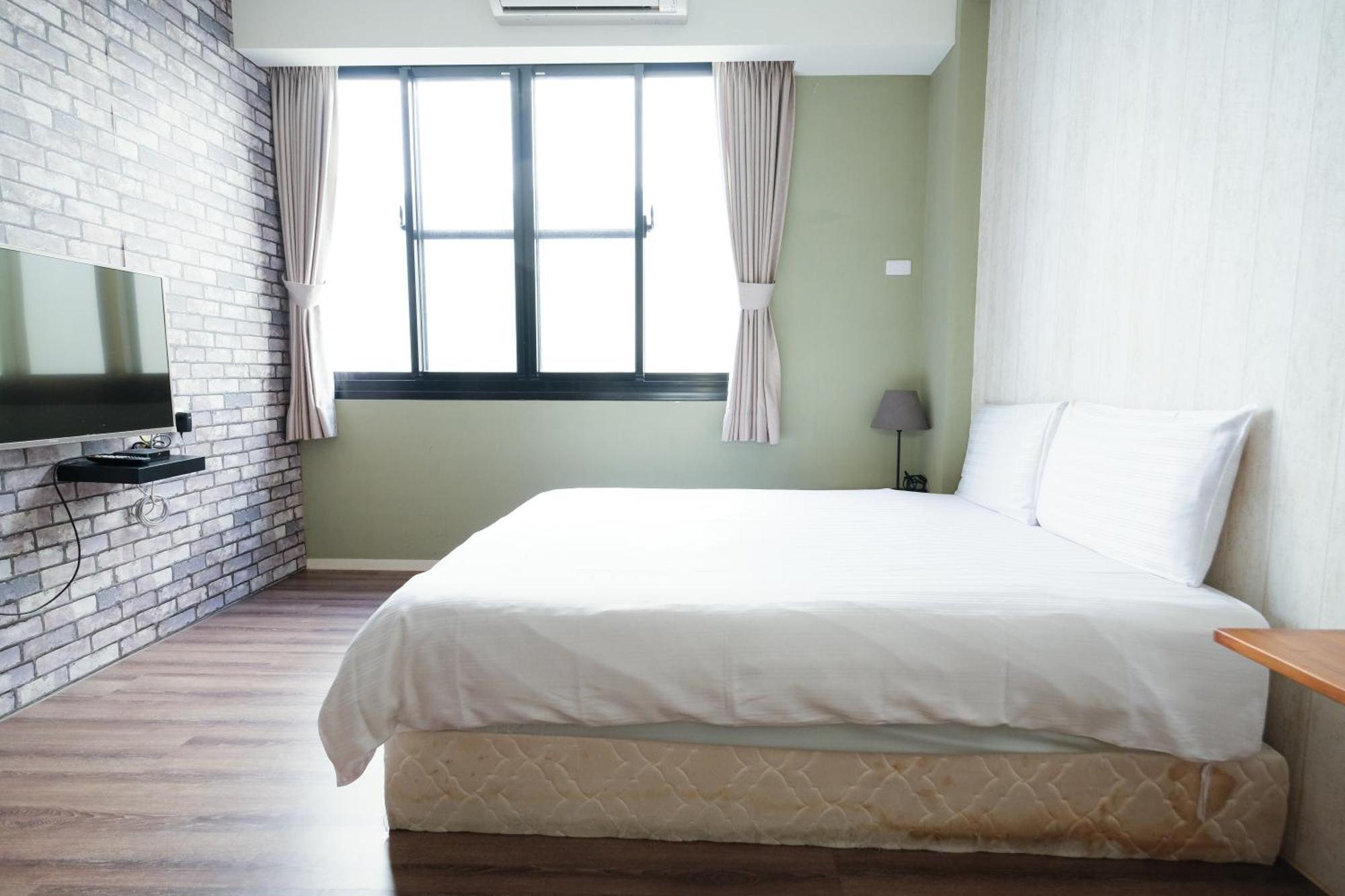 Wow Haha Foodie House Tainan Bagian luar foto